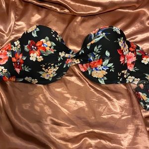 Abercrombie Bikini Top 34C